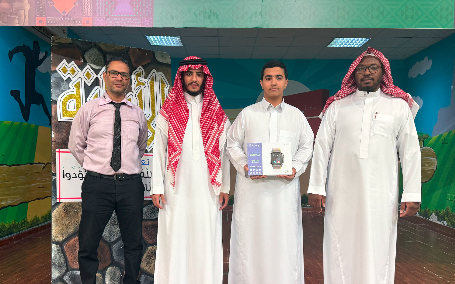 تكريم الطلاب المتميزين في اختبارات نافس الداخلية